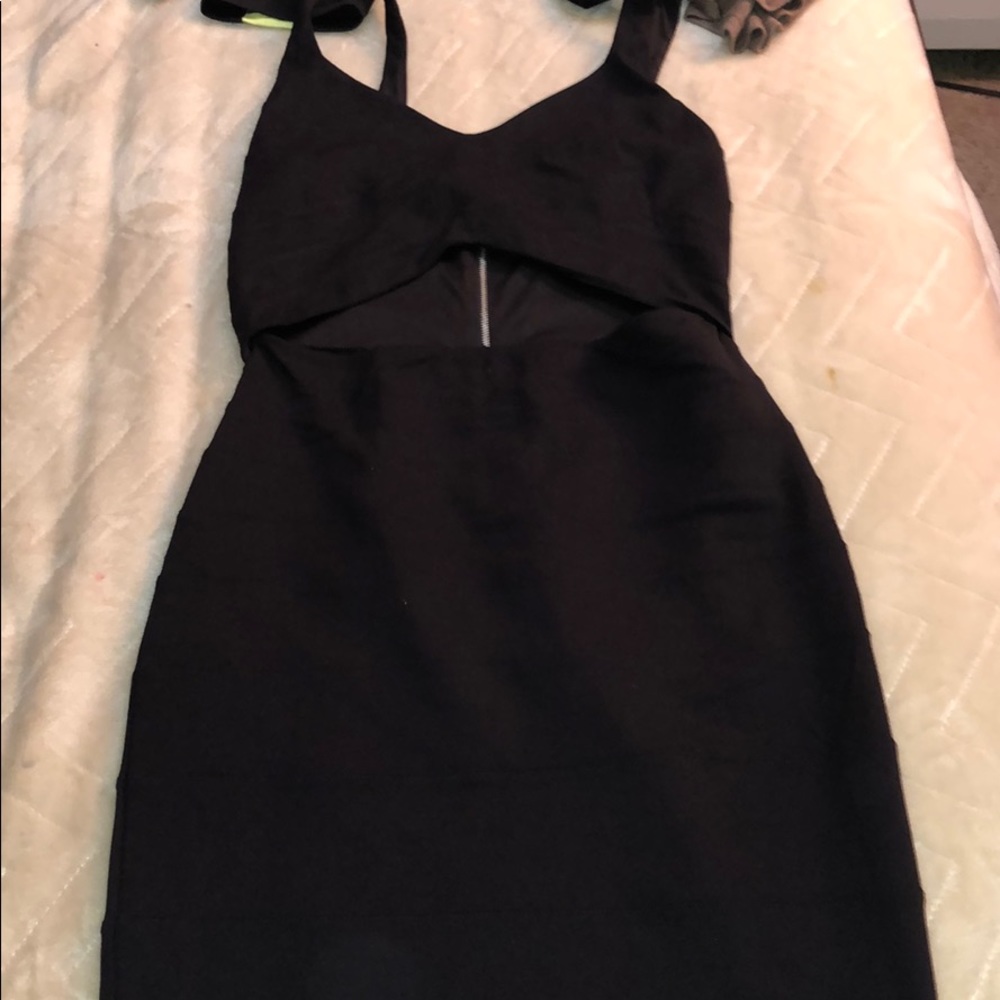 BLACK DRESS